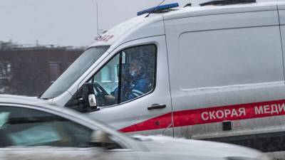 Петербуржец насмерть сбил свою мать на дороге в Ленобласти
