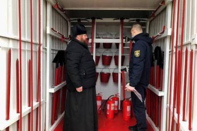 В канун Рождества спасатели усилили проверку храмов на предмет пожарной безопасности