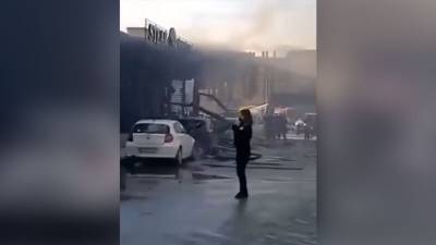 Десятки человек пострадали при взрыве в ресторане Косово