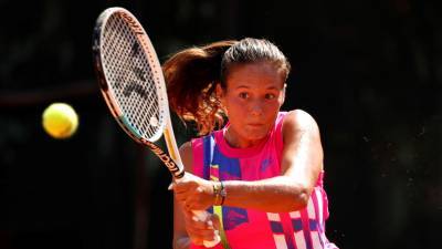 Дарья Касаткина - Ван Цян - Теннисистка Касаткина о первом матче сезона: я не нервничала, но были какие-то ощущения в животе - russian.rt.com - Абу-Даби