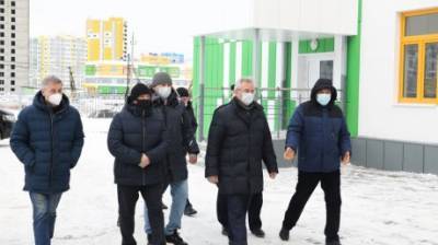 К качеству претензий нет: губернатор оценил поликлинику в Спутнике