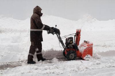 На улицы Тулы чистить снег вышли 6 января 84 единицы техники