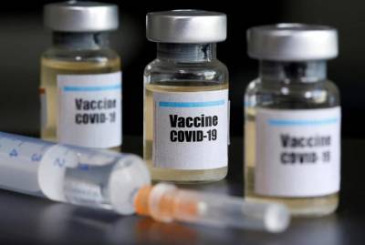 Мировые СМИ обсуждают возможность производства вакцины в Украине и клинических исследований "Спутника V" и AstraZeneca