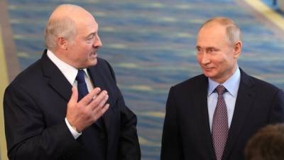 Лукашенко считает Путина своим другом