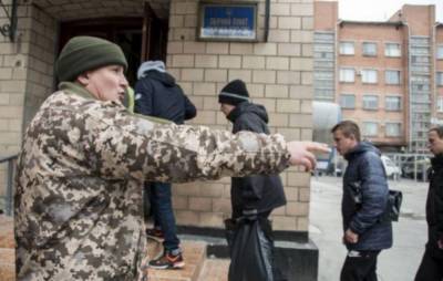 Призыв в 2021 году: когда начнется и кого из украинцев отправят в армию, "сначала повестку получат те..."