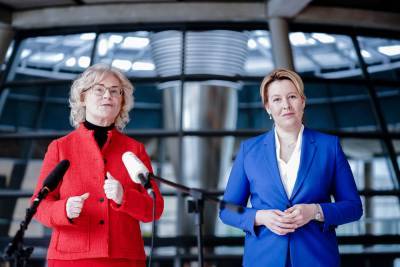Правительство Германии одобрило законопроект о гендерной квоте в руководстве компаний