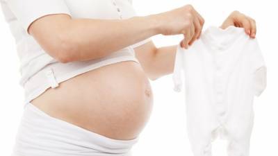 Ученые объяснили, как лишний вес матери влияет на бесплодие сыновей