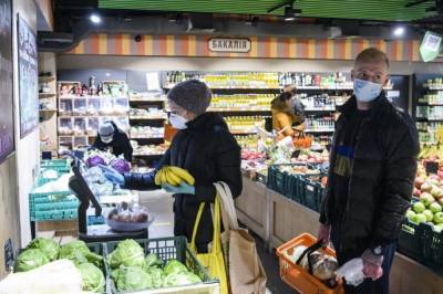 Кабмин расширил список товаров, которые в Украине можно продавать во время локдауна