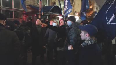 Неонацисты при попустительстве полиции атаковали посольство Израиля в Киеве