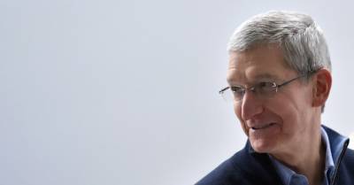 Заработок главы Apple из-за продаж ноутбуков за год вырос на 27%