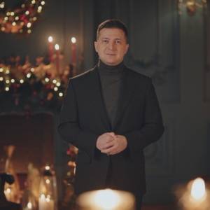 Президент поздравил украинцев с Рождеством Христовым. Видео