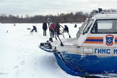 В Ярославле опять гоняли по льду рыбаков