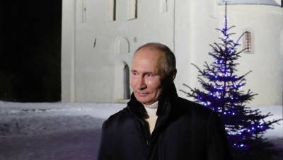 Путин пожелал россиянам в Рождество благополучия и исполнения желаний