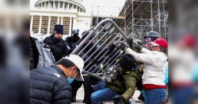 «Давай быстрее»: журналист Цаплиенко указал на русскую фразу во время штурма Капитолия