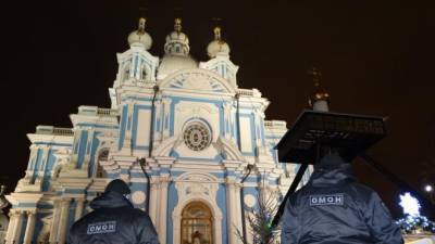 Более 450 росгвардейцев патрулировали улицы Петербурга и Ленобласти в Рождество