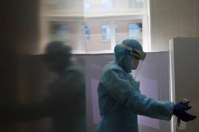 На Дону еще 393 человека подхватили коронавирус