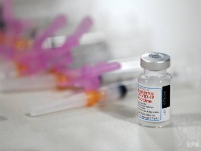 Разработчики вакцины Moderna заявили, что ее защита от COVID-19 может длиться несколько лет