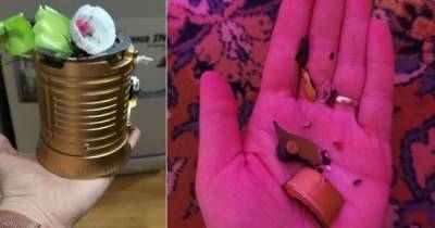 Родители пожаловались на "взрывающиеся фонарики" в подарках для детей