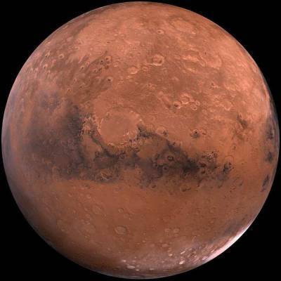 Ученые показали самый загадочный каньон на Марсе на фото в высоком разрешении