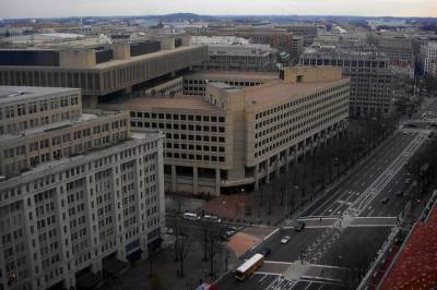 ФБР просит американцев помочь в поиске зачинщиков беспорядков в Вашингтоне