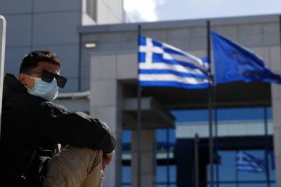 В сети отреагировали на критику греческим медиком вакцины «Спутник V»