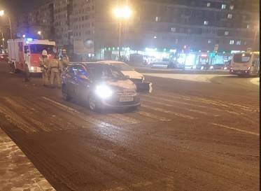 На Бухарестской произошло серьезное ДТП с участием такси
