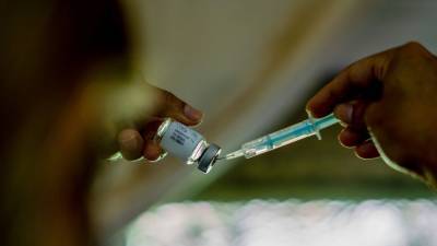 Бразилия запустит производство вакцины "Спутник V" в ближайшие дни