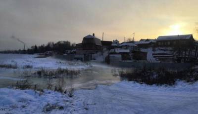 В Усолье-Сибирском разлилась Ангара, оставив без света 700 человек