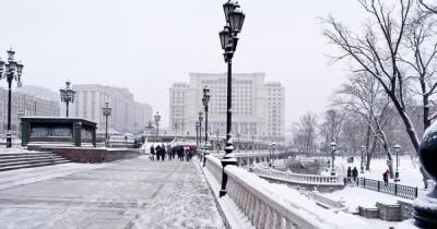 Небольшой снег и гололедица ожидается в Москве в пятницу