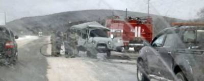 На Сахалине в результате ДТП с участием машины медслужбы погибли два человека