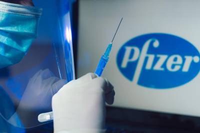 Pfizer провел исследование: вакцина помогает от британской и южно-африканской мутаций