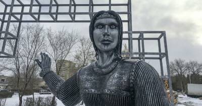 Новый памятник Алёнке откроют в Нововоронеже к 12 июня