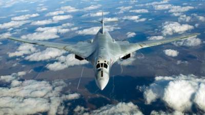 Эксперты NI рассказали, чем российский Ту-160 превосходит самолет B-1B ВВС США
