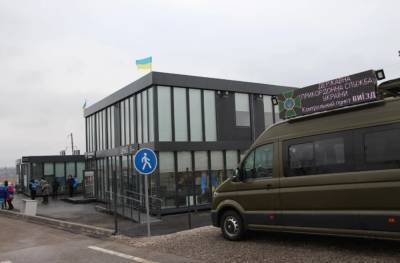 При въезде из Крыма и территорий неподконтрольного Донбасса будут делать экспресс-тесты на COVID-19