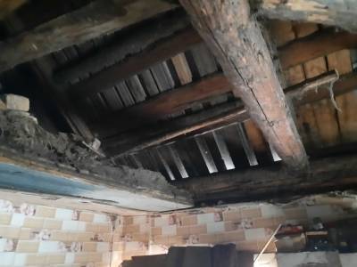 В Ульяновской области ребенок погиб под рухнувшим потолком жилого дома