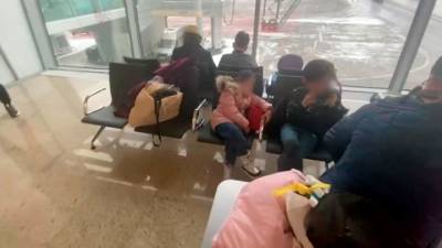 Москва – Занзибар: пассажиры ждут 10 часов без воды и еды