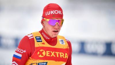 Большунов выиграл масс-старт на «Тур де Ски»