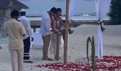 Бузова вышла замуж за Манукяна на Мальдивах