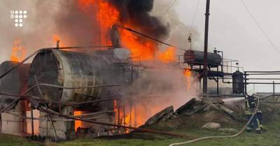 В Николаевской области горела нефтебаза. Огонь охватил более 500 квадратных метров