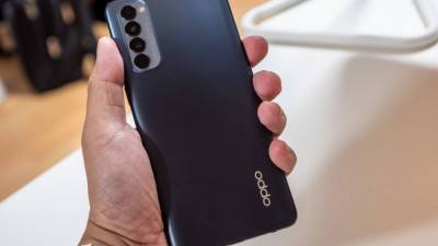 OPPO удивляет общественность улучшенными камерами в модели Reno4 5G