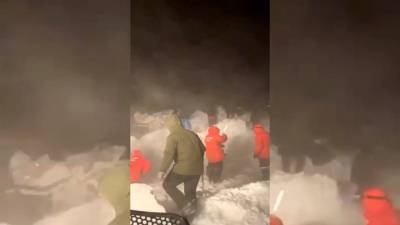 В Красноярском крае сошла лавина: под снегом люди