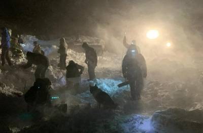Лавина смела людей и дома на горнолыжной базе в Красноярском крае