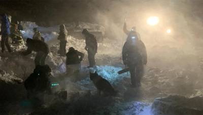 Угроза повторного схода лавины отмечается на горнолыжном курорте в Норильске