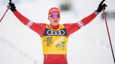 Большунов победил в гонке с раздельным стартом на 4-м этапе «Тур де Ски»