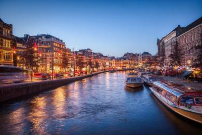 Историческое решение: Амстердам запретит продажу легких наркотиков туристам