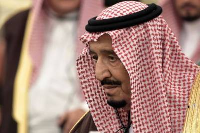 Саудовский король привился от коронавируса препаратом Pfizer
