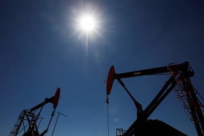 Цена нефти вернулась к показателям февраля прошлого года