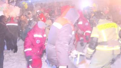 Спасательная операция в Норильске: из-под снега извлечено тело женщины