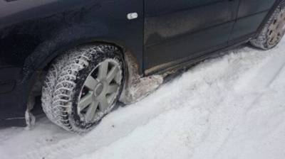 Нехитрый способ, чтобы на подкрылки машины не налипал снег