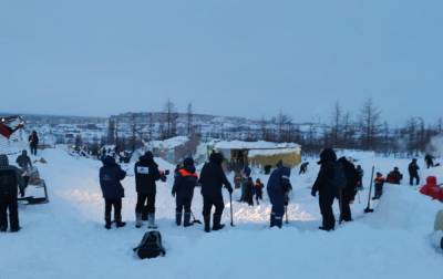 Число жертв лавины в России возросло до 3, поиски завершились